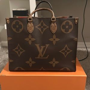 Louis Vuitton ONTHEGO GM